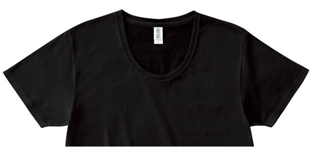 UネックTシャツ